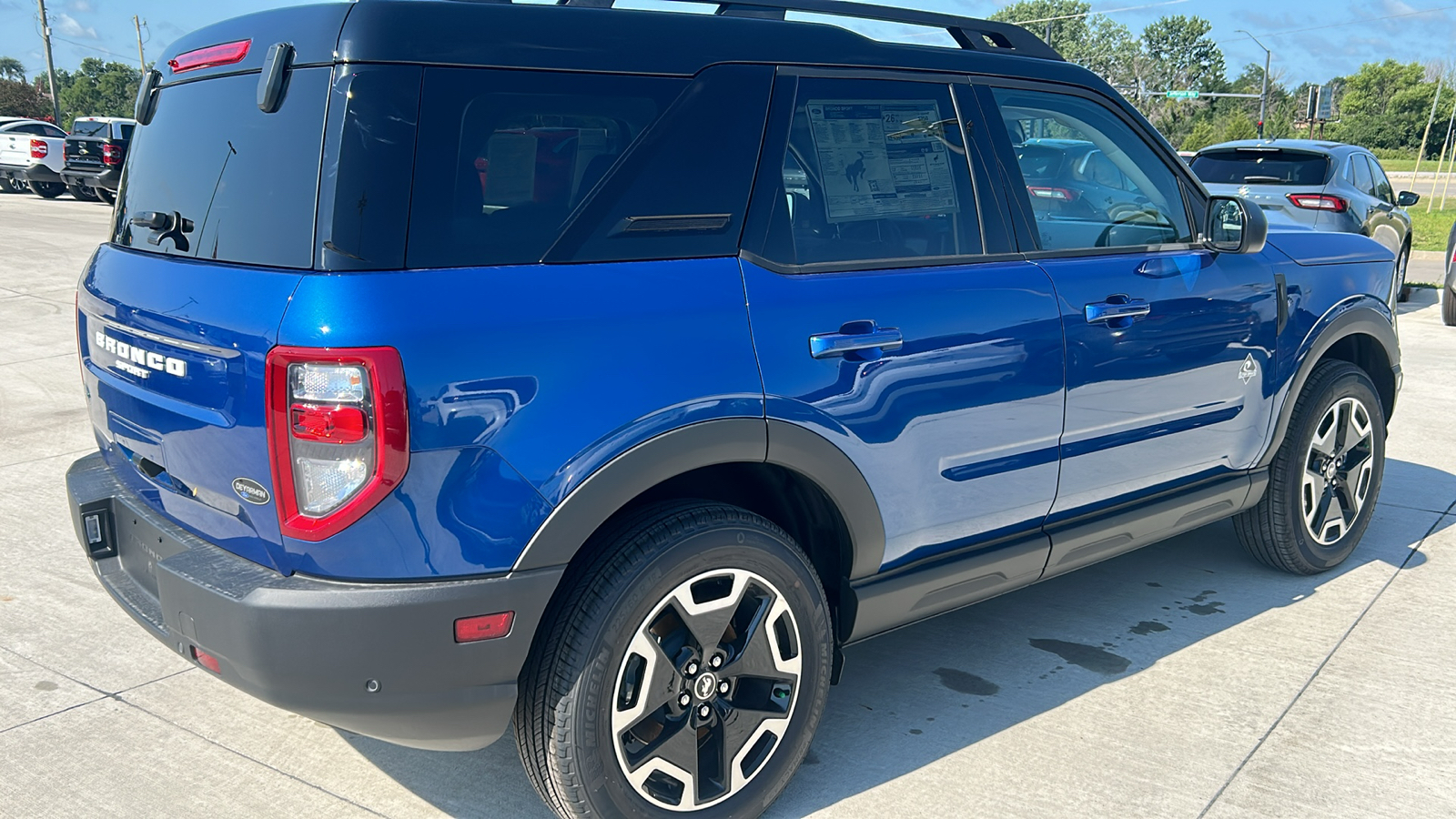 2024 Ford Bronco Sport Outer Banks 3