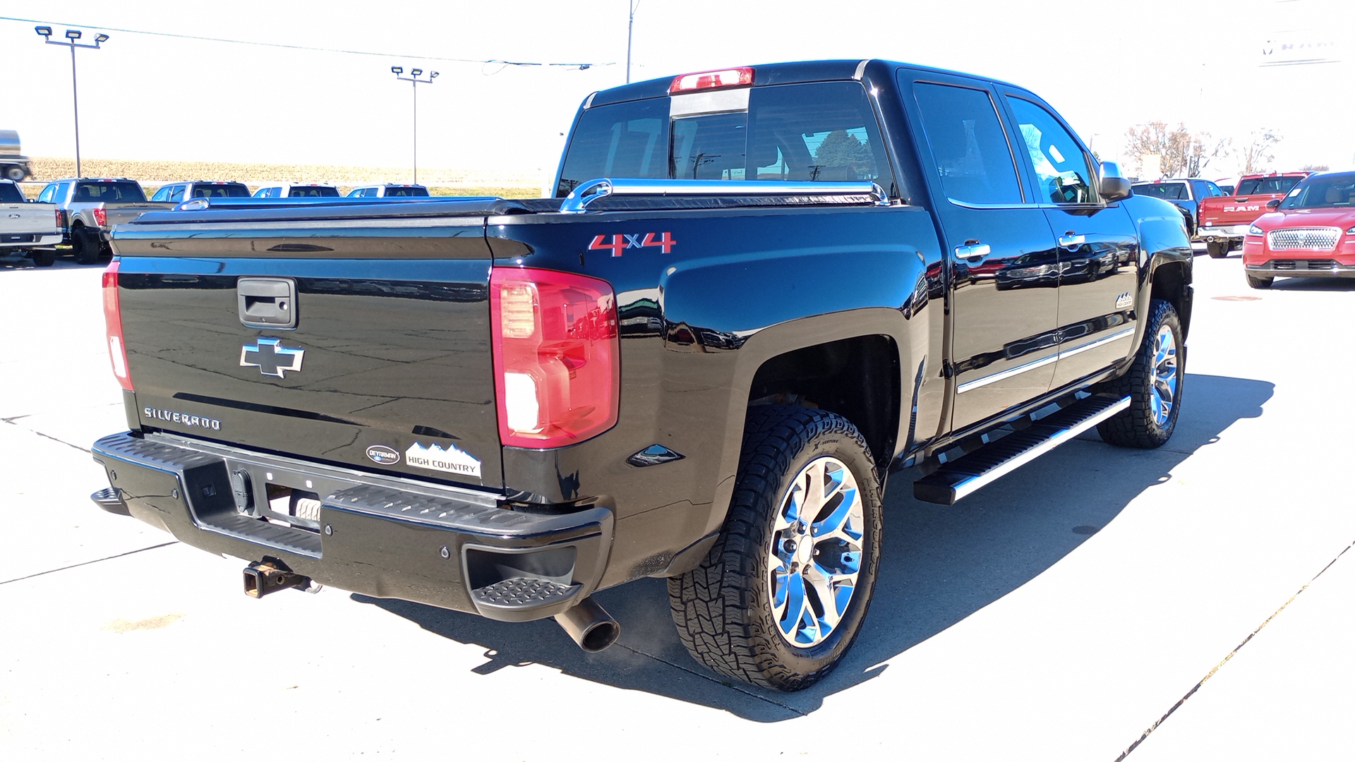 2018 Chevrolet Silverado 1500 High Country 3