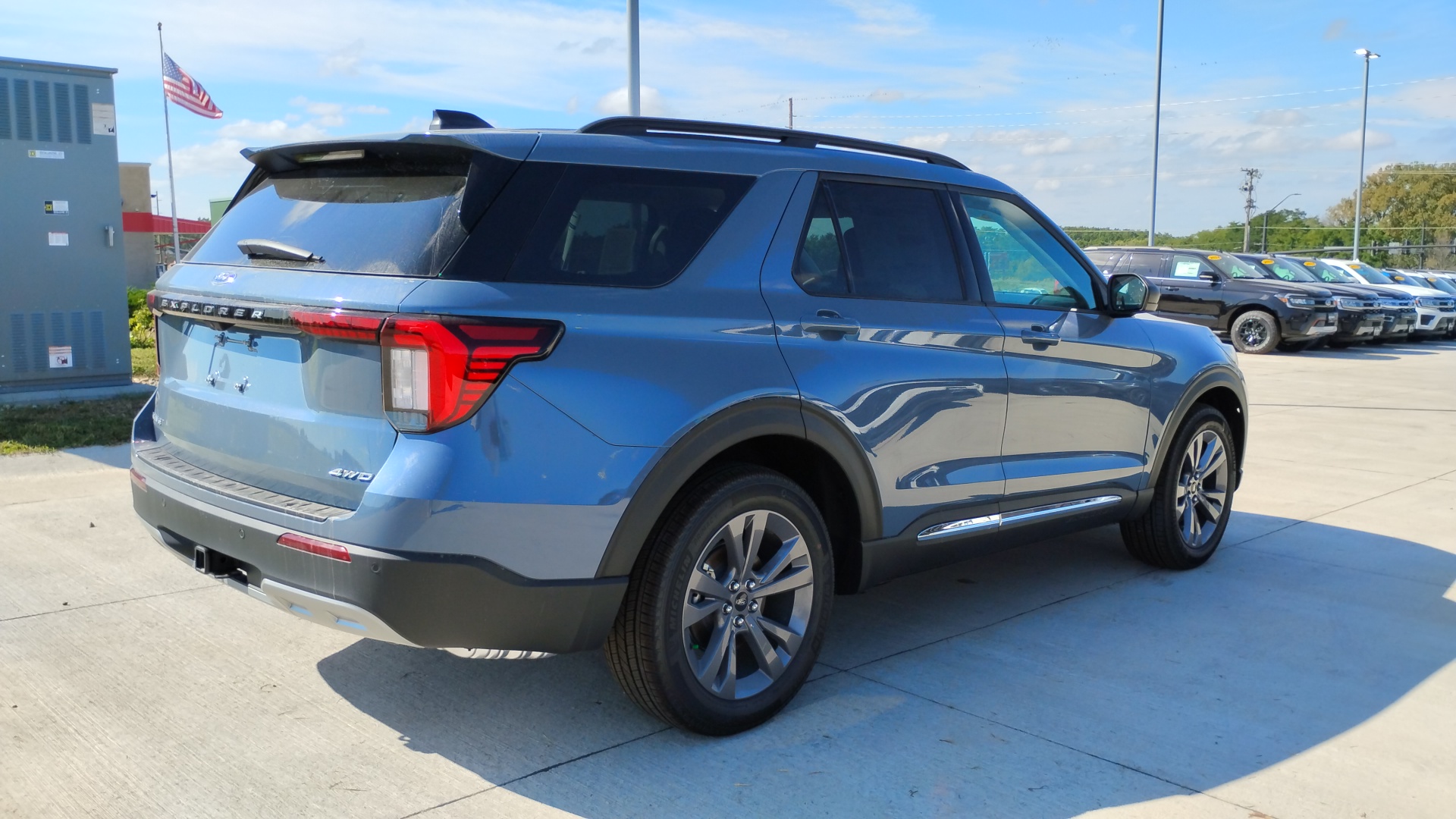 2025 Ford Explorer Active 3