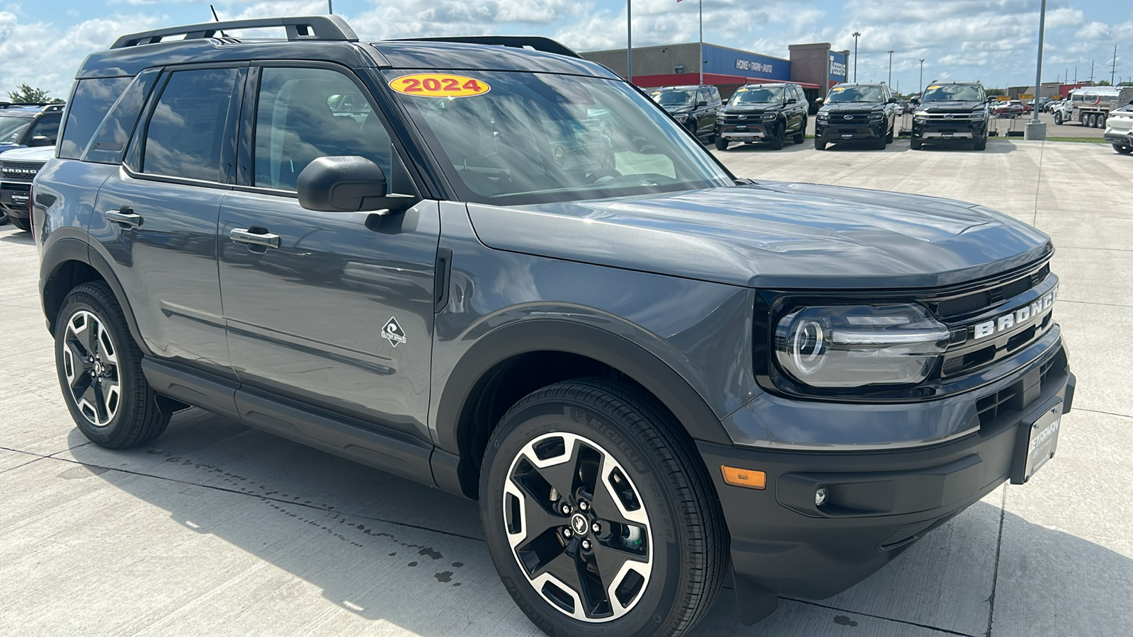 2024 Ford Bronco Sport Outer Banks 1