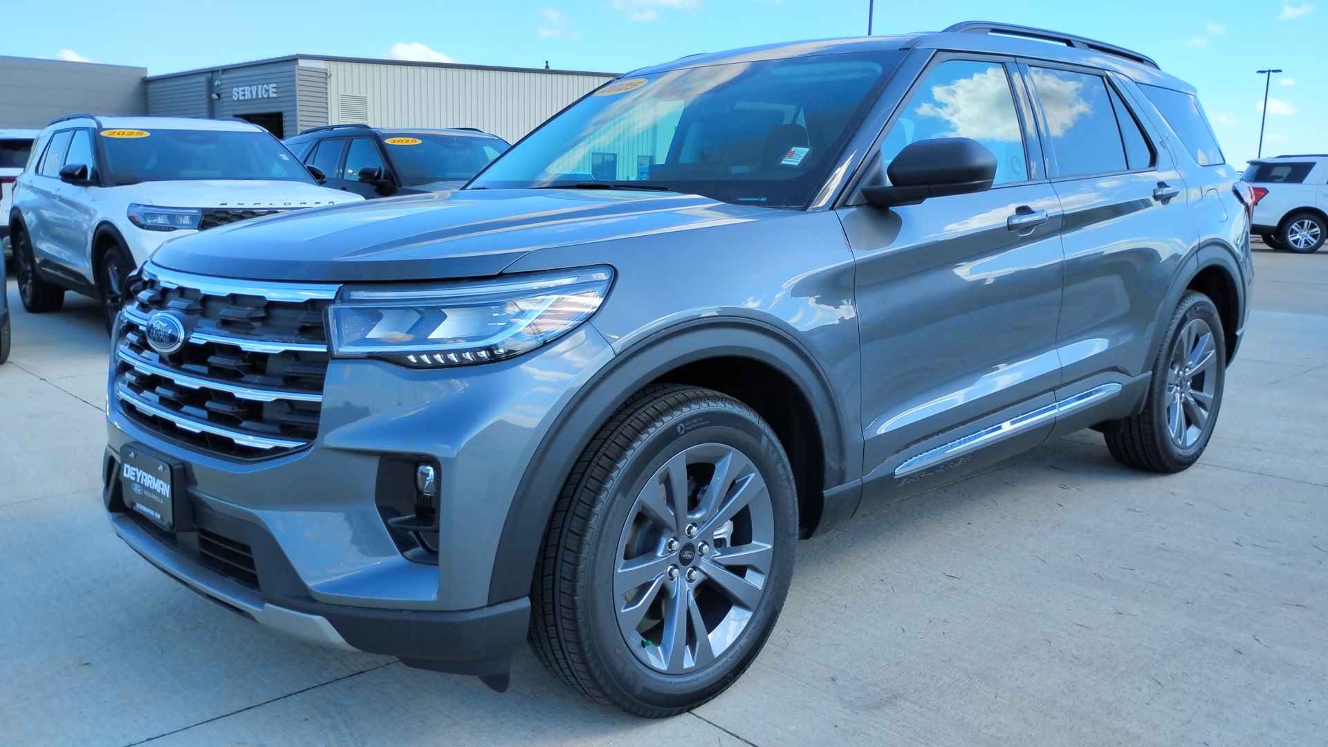 2025 Ford Explorer Active 7