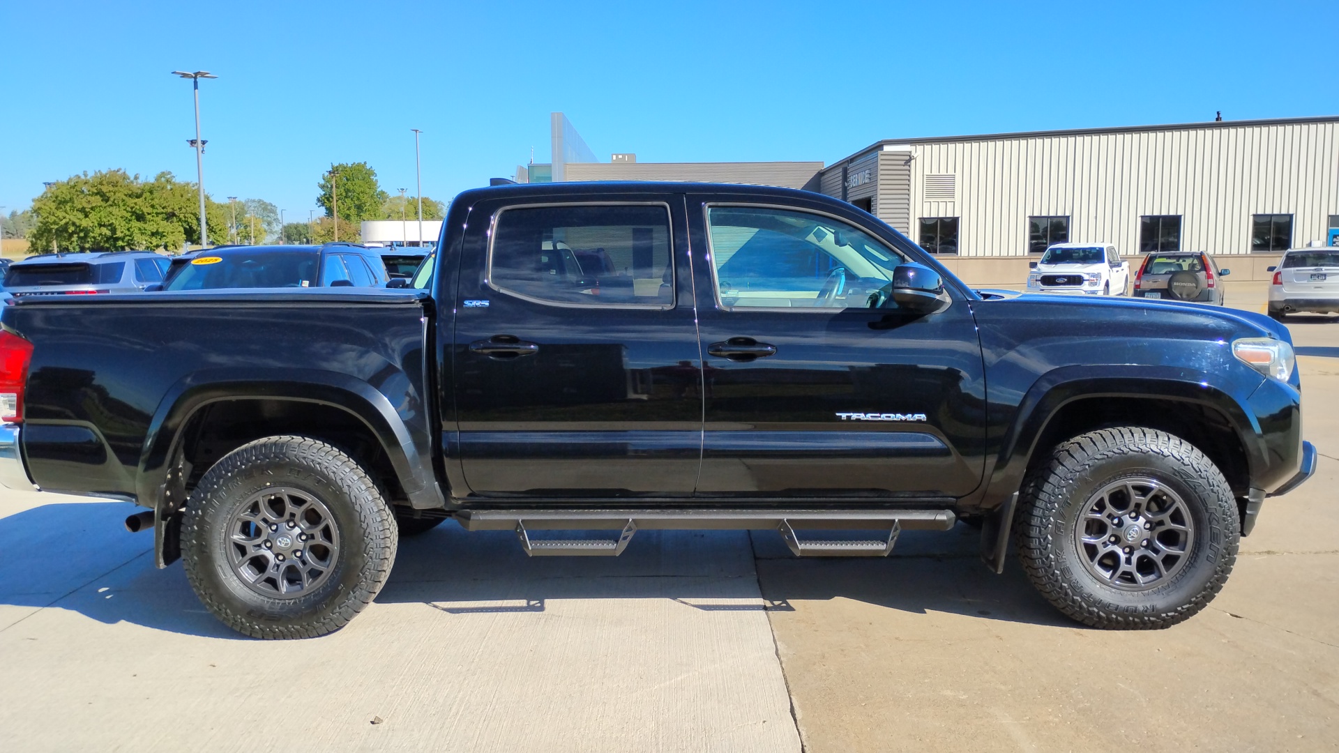 2017 Toyota Tacoma SR5 2