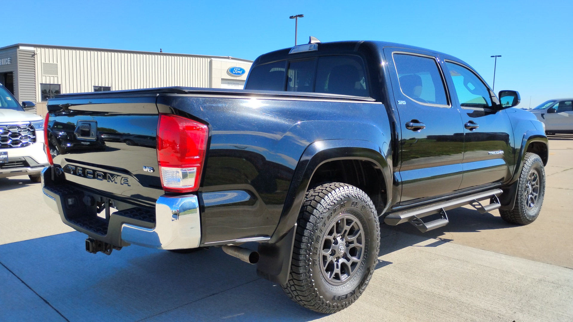 2017 Toyota Tacoma SR5 3