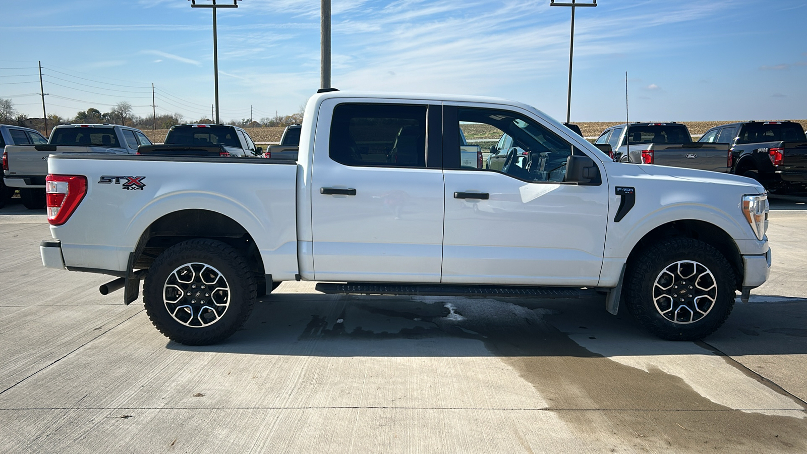 2022 Ford F-150 XL 2