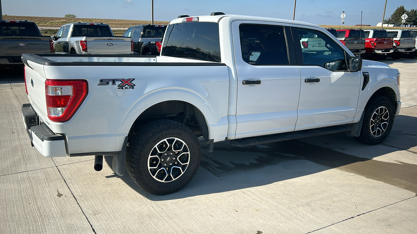 2022 Ford F-150 XL 3