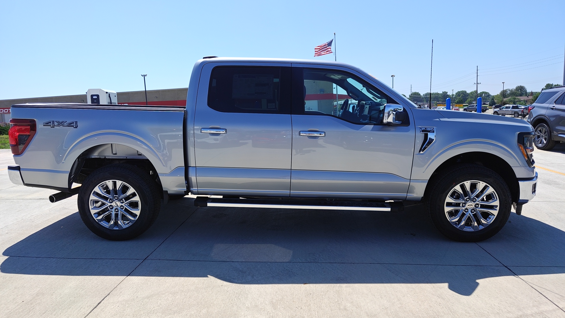 2024 Ford F-150 XLT 2