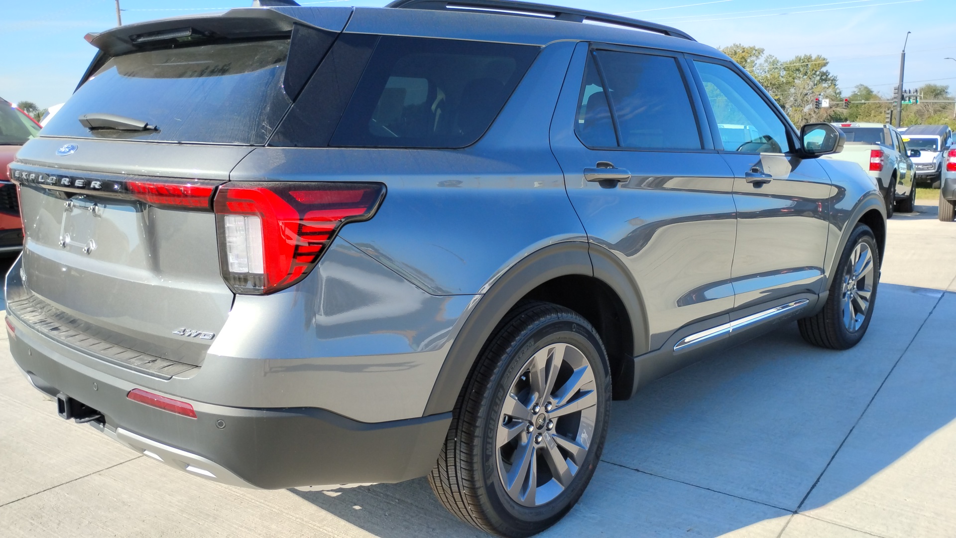 2025 Ford Explorer Active 3