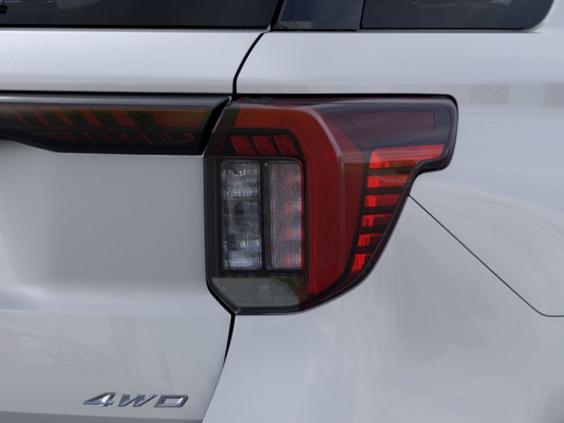 2025 Ford Explorer Active 21