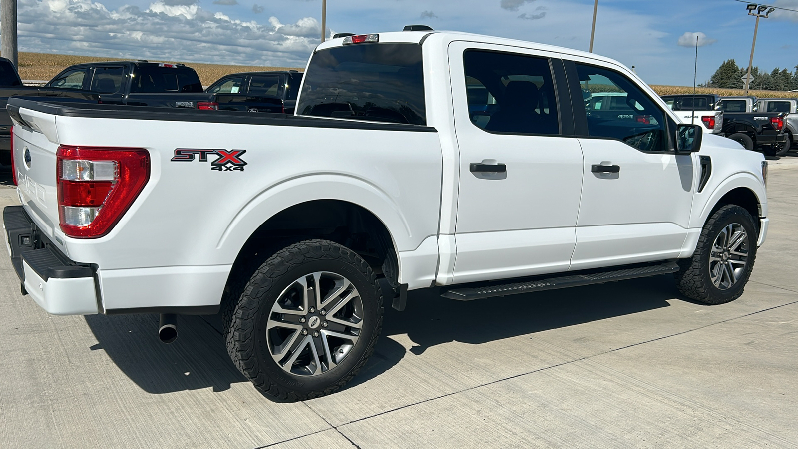 2023 Ford F-150 XL 3