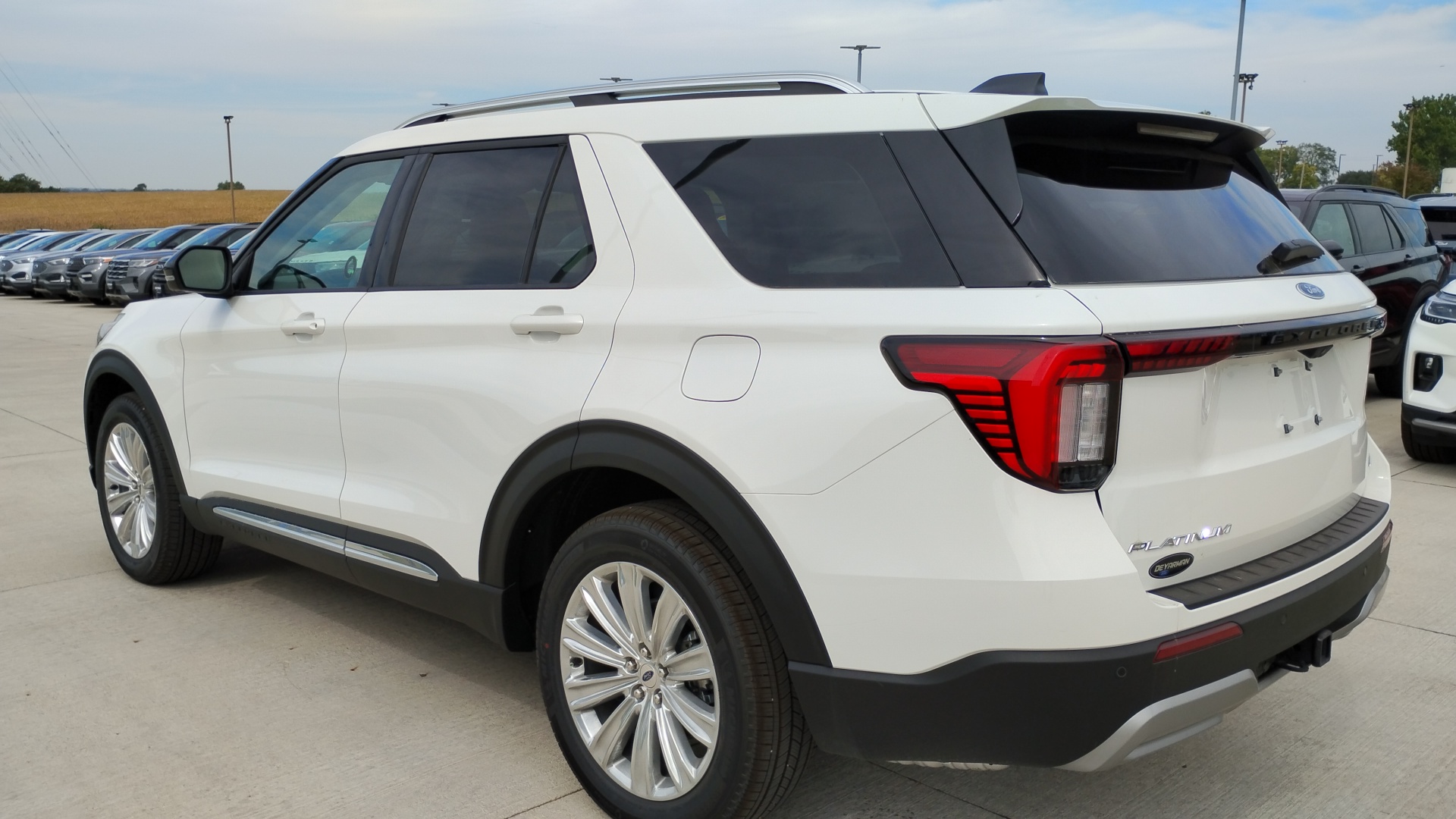 2025 Ford Explorer Platinum 5