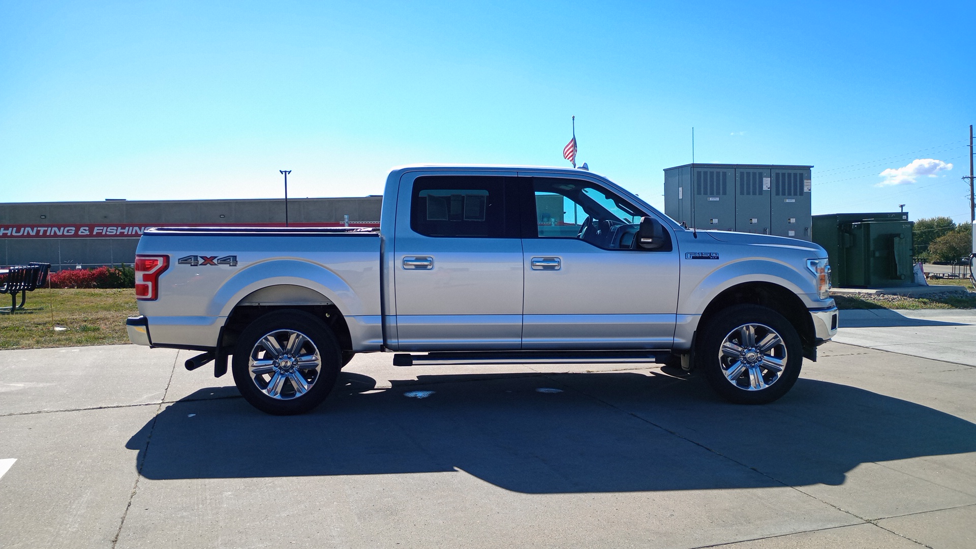 2018 Ford F-150 XLT 2