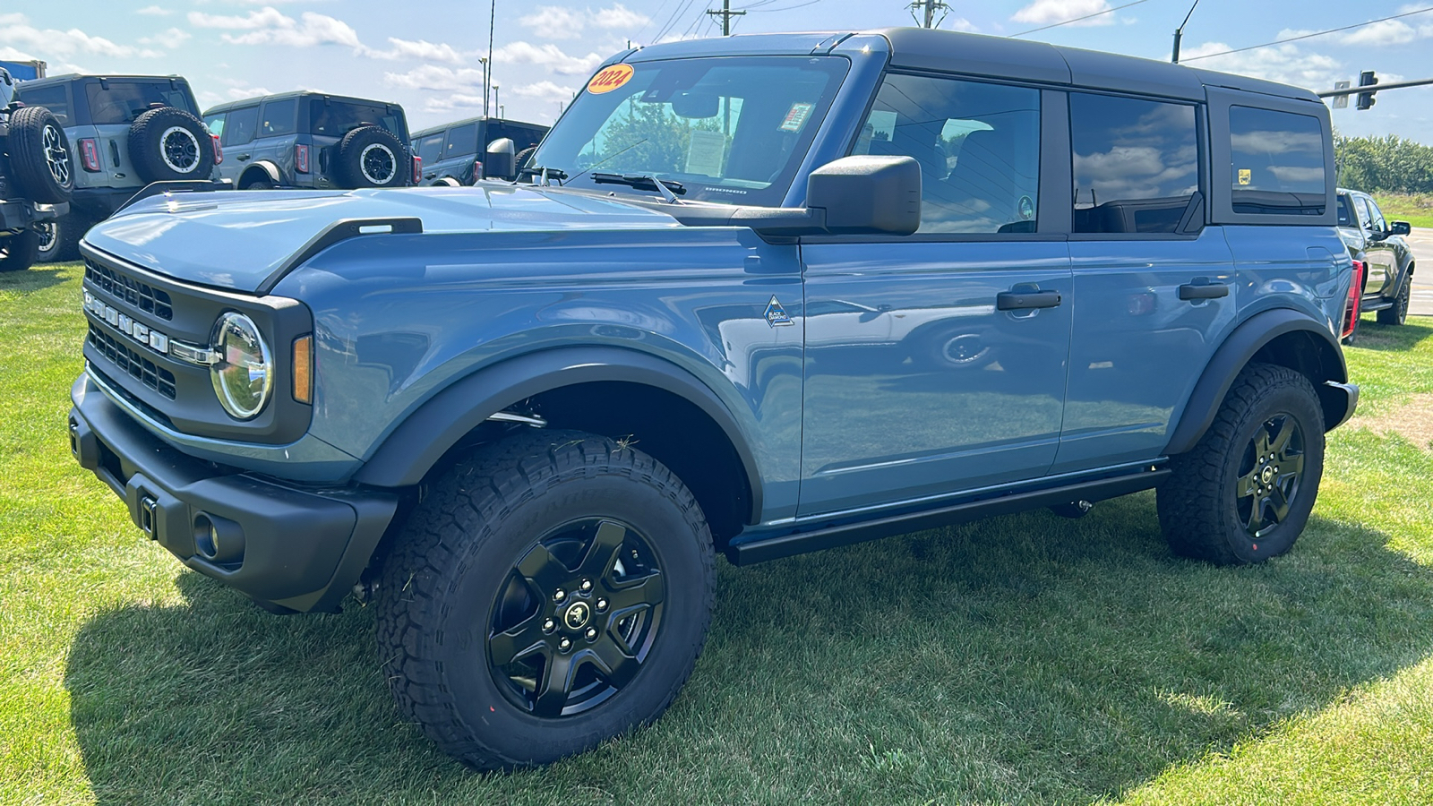 2024 Ford Bronco Black Diamond 7