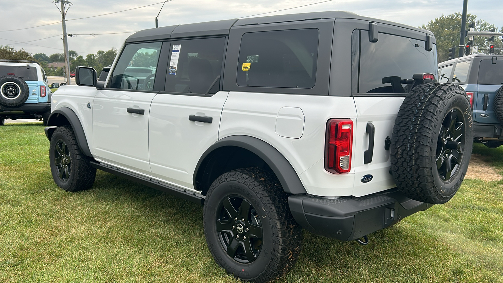 2024 Ford Bronco Black Diamond 5