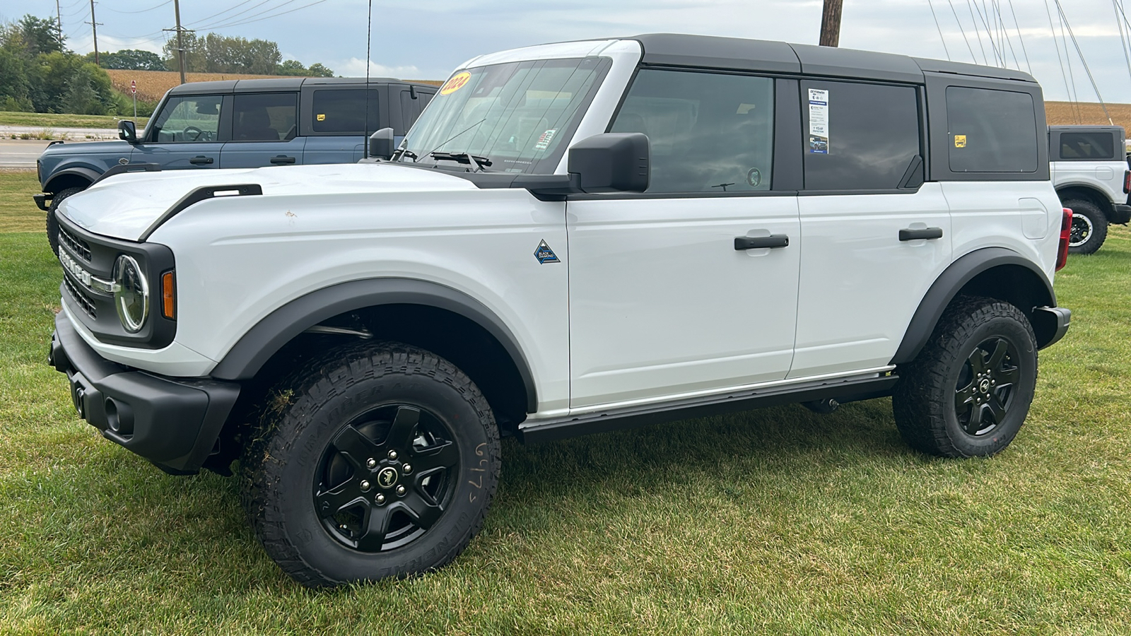 2024 Ford Bronco Black Diamond 7