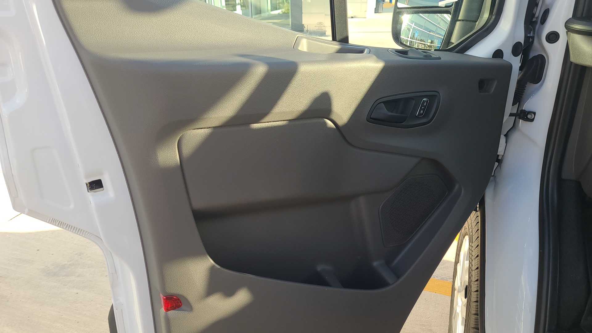 2023 Ford E-Transit-350 Base 17