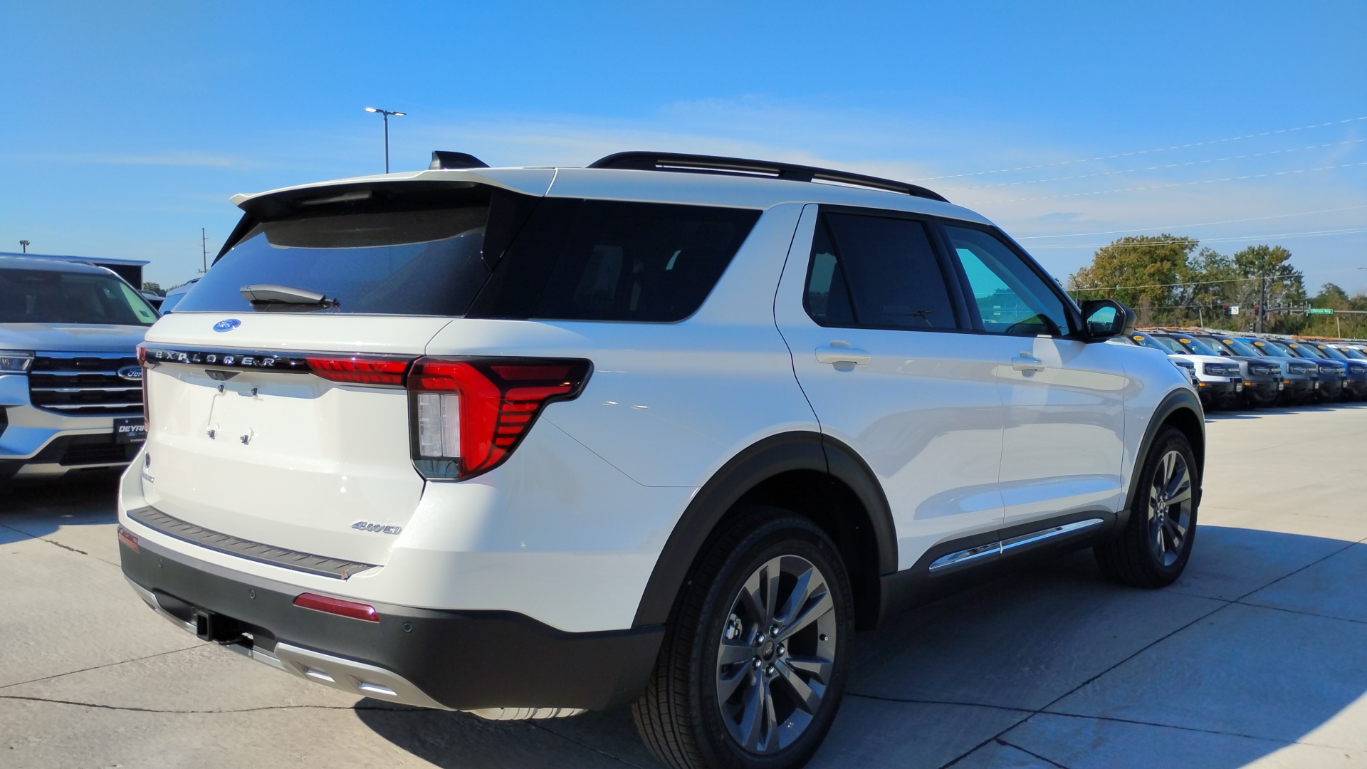 2025 Ford Explorer Active 3