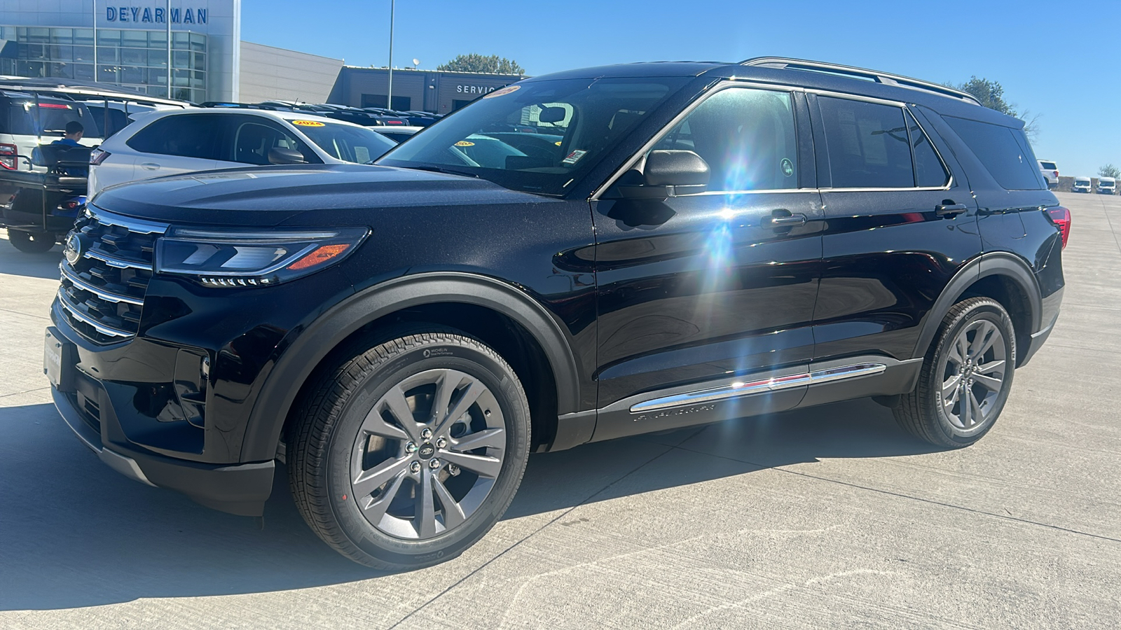 2025 Ford Explorer Active 7