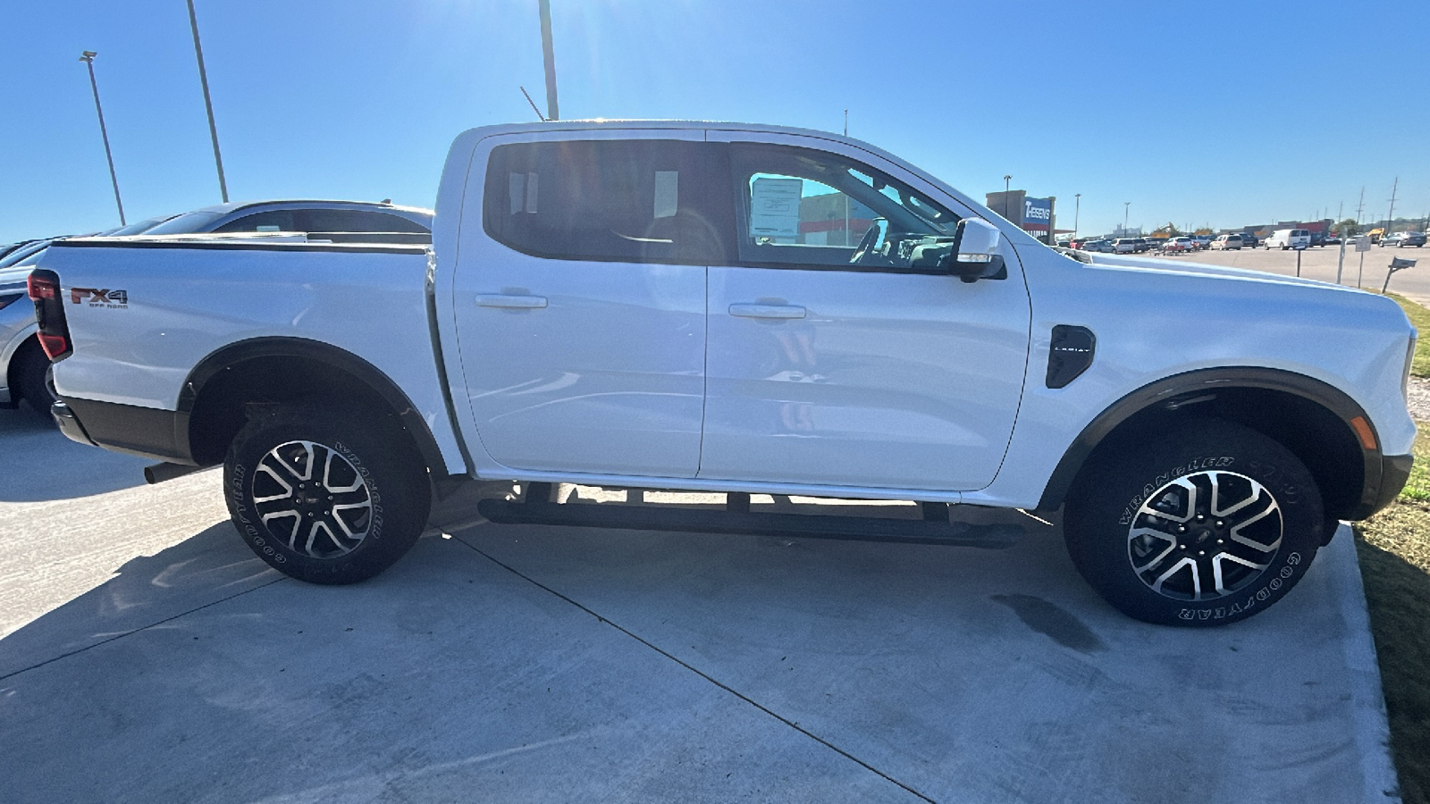 2024 Ford Ranger Lariat 2