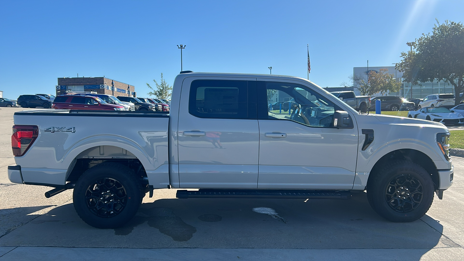 2024 Ford F-150 XLT 2