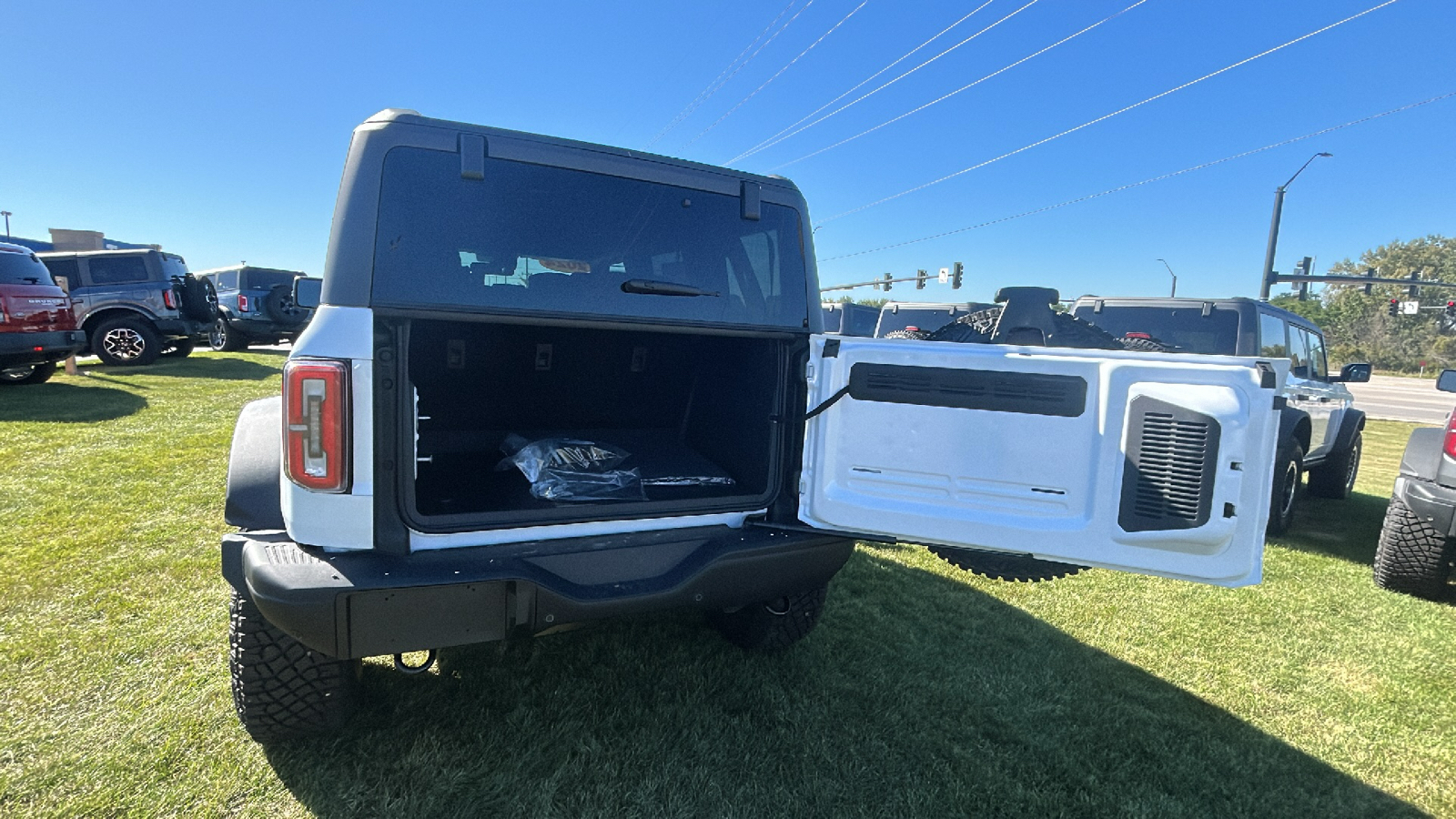 2024 Ford Bronco Badlands 16