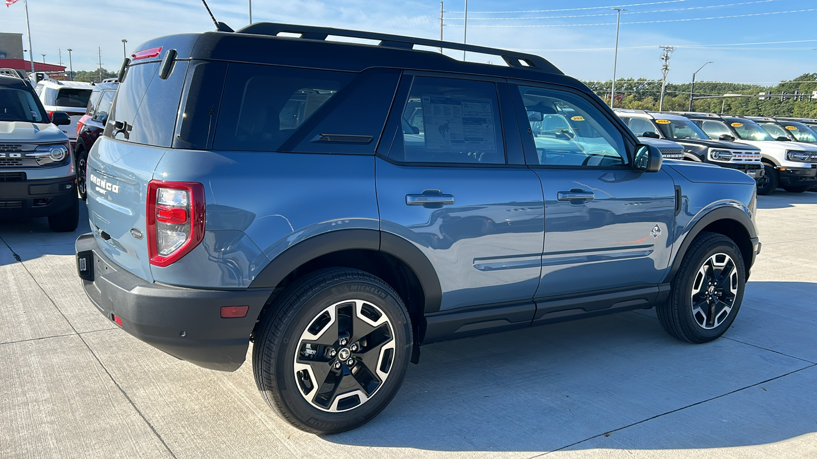 2024 Ford Bronco Sport Outer Banks 3