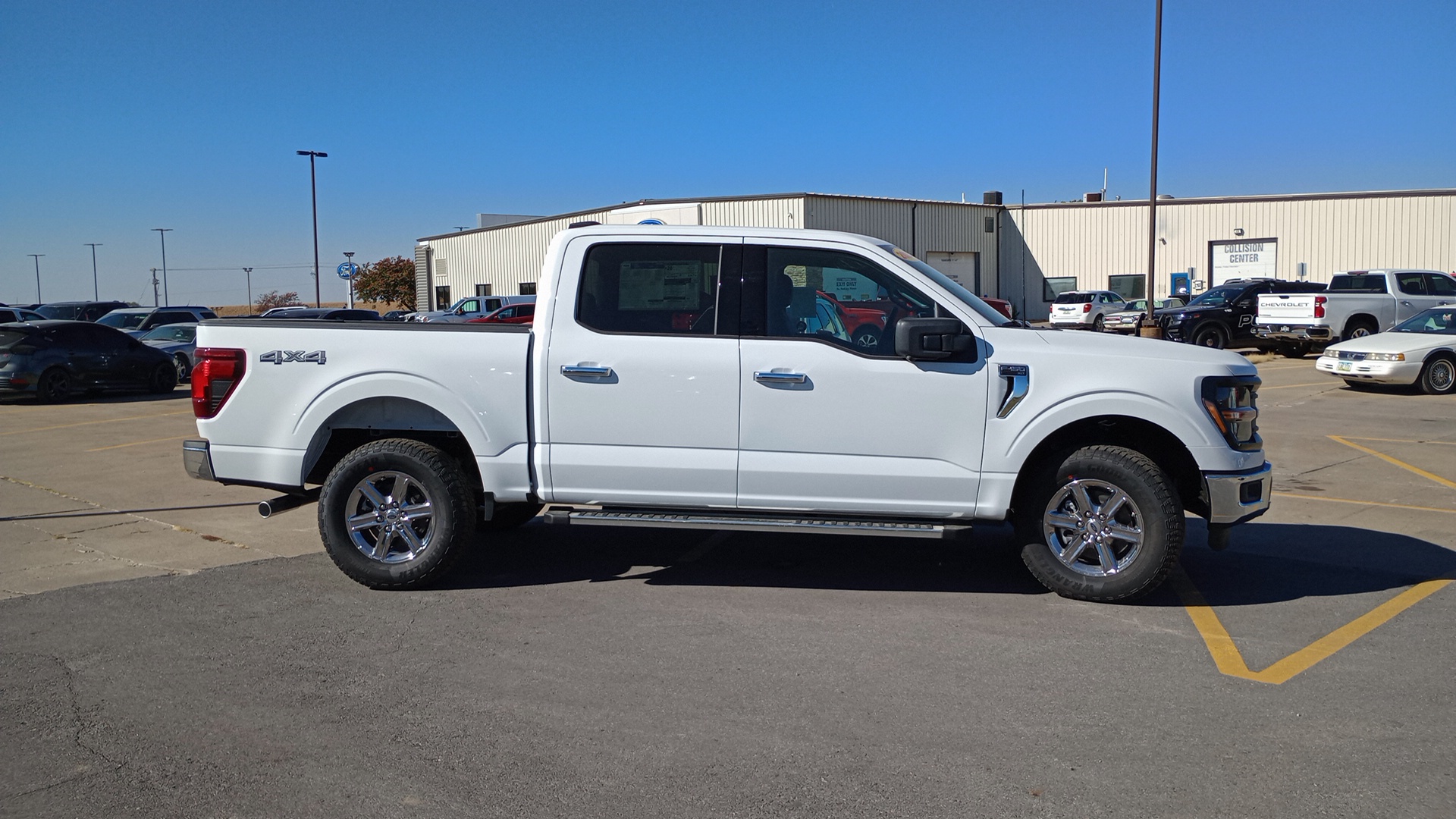 2024 Ford F-150 XLT 2