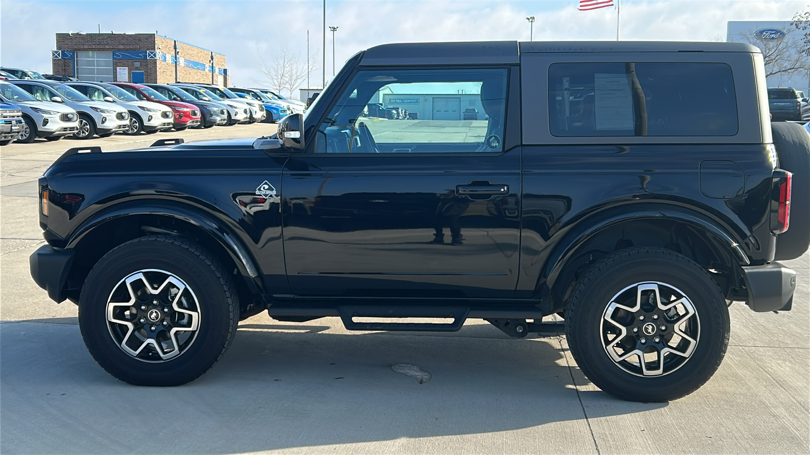 2023 Ford Bronco Outer Banks 6