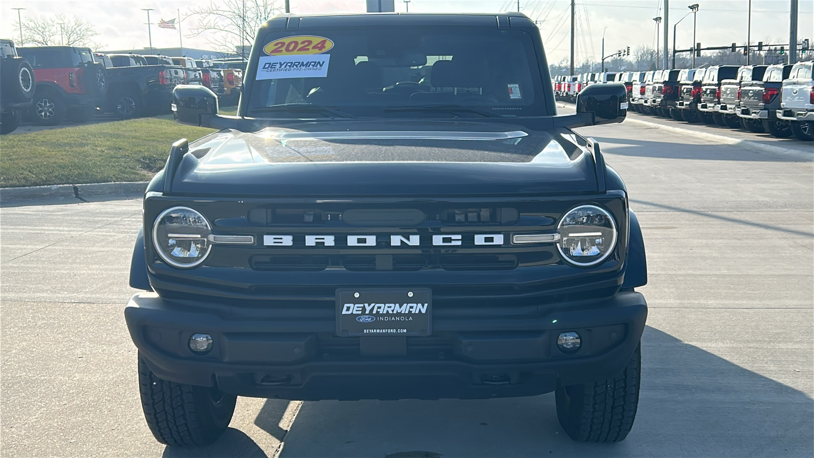 2023 Ford Bronco Outer Banks 8