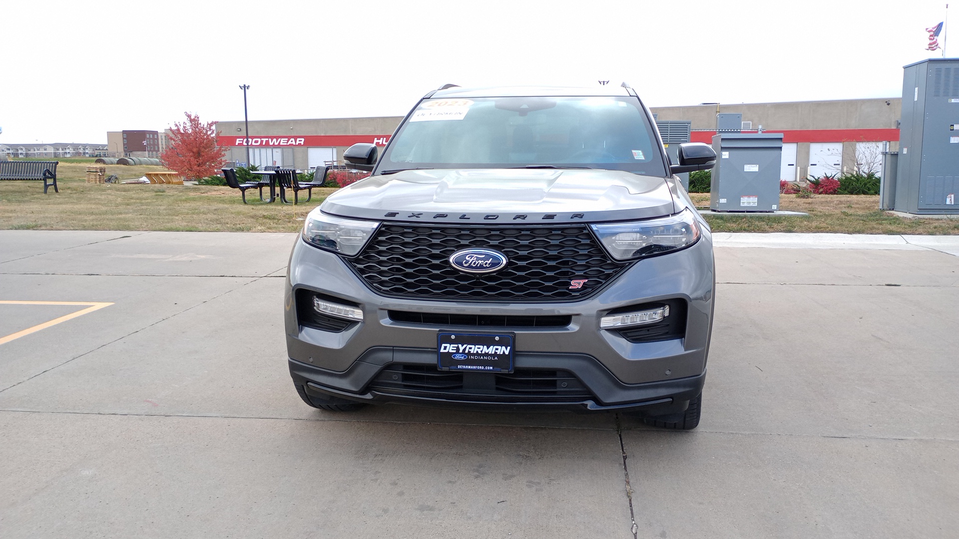 2023 Ford Explorer ST 7