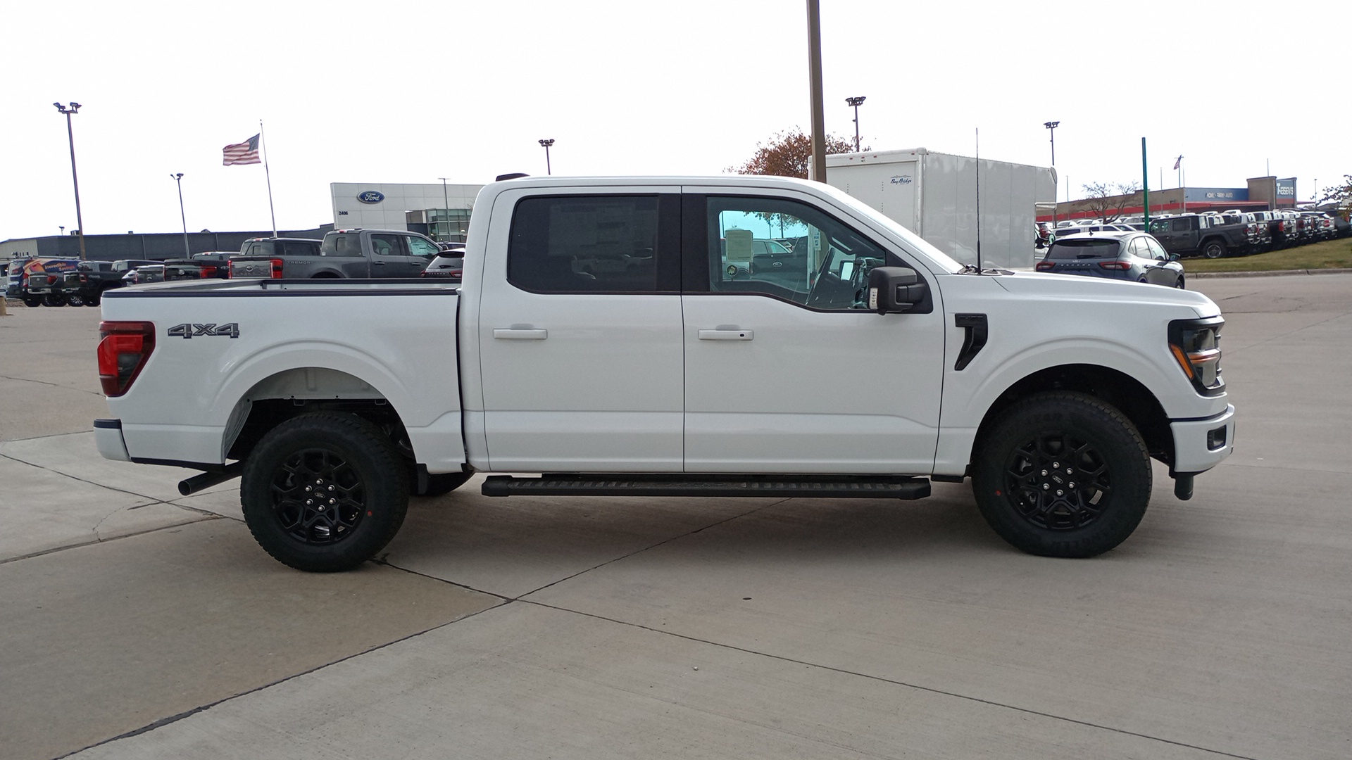 2024 Ford F-150 XLT 2