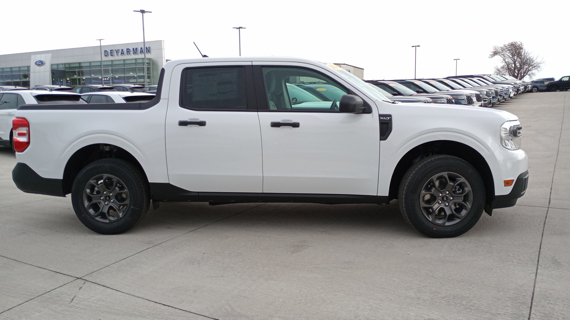 2024 Ford Maverick XLT 2