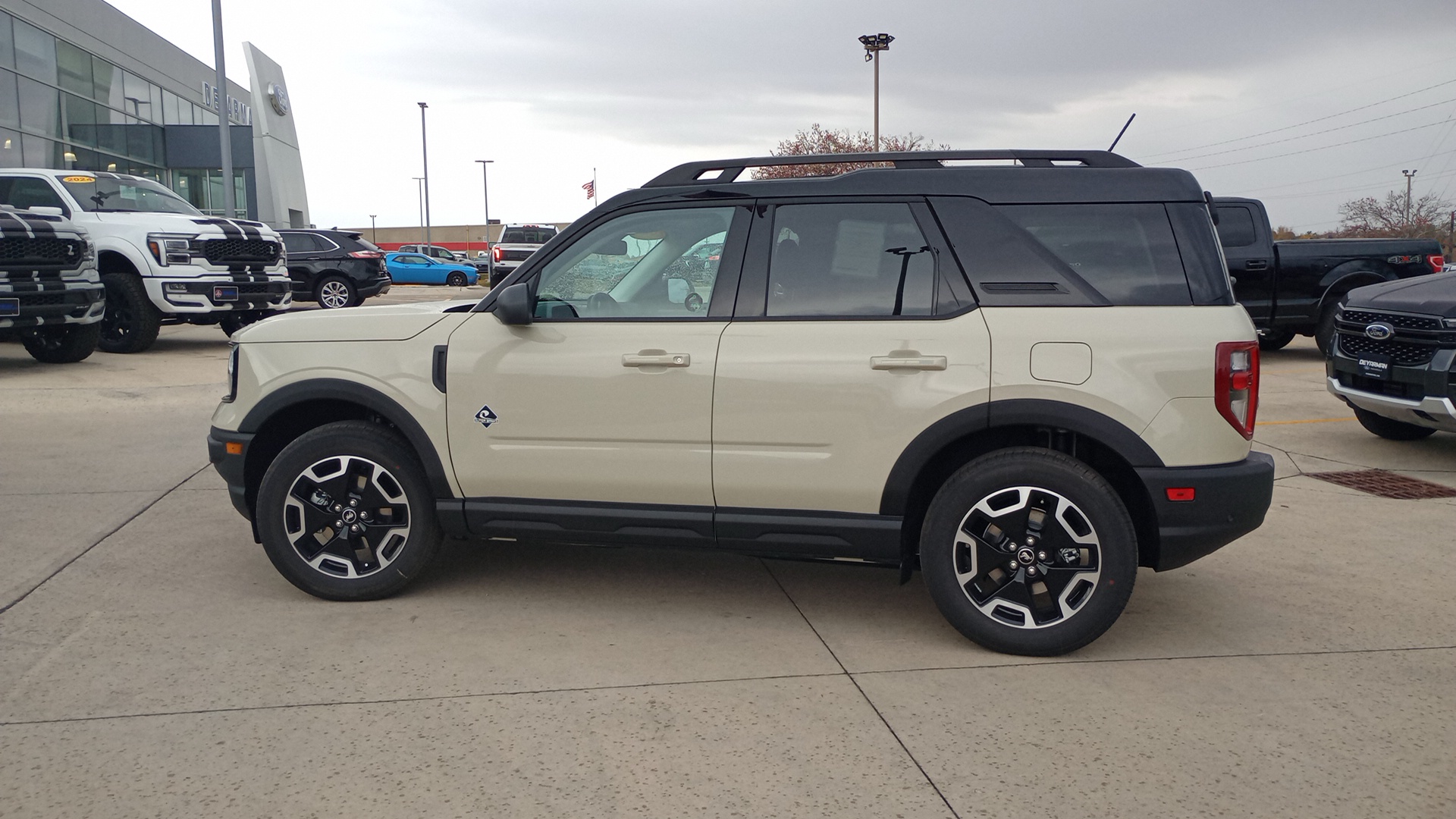 2024 Ford Bronco Sport Outer Banks 6