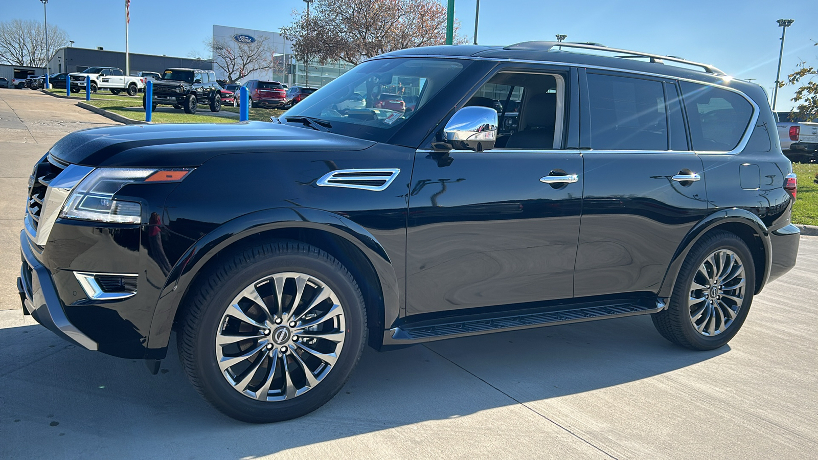 2023 Nissan Armada Platinum 7