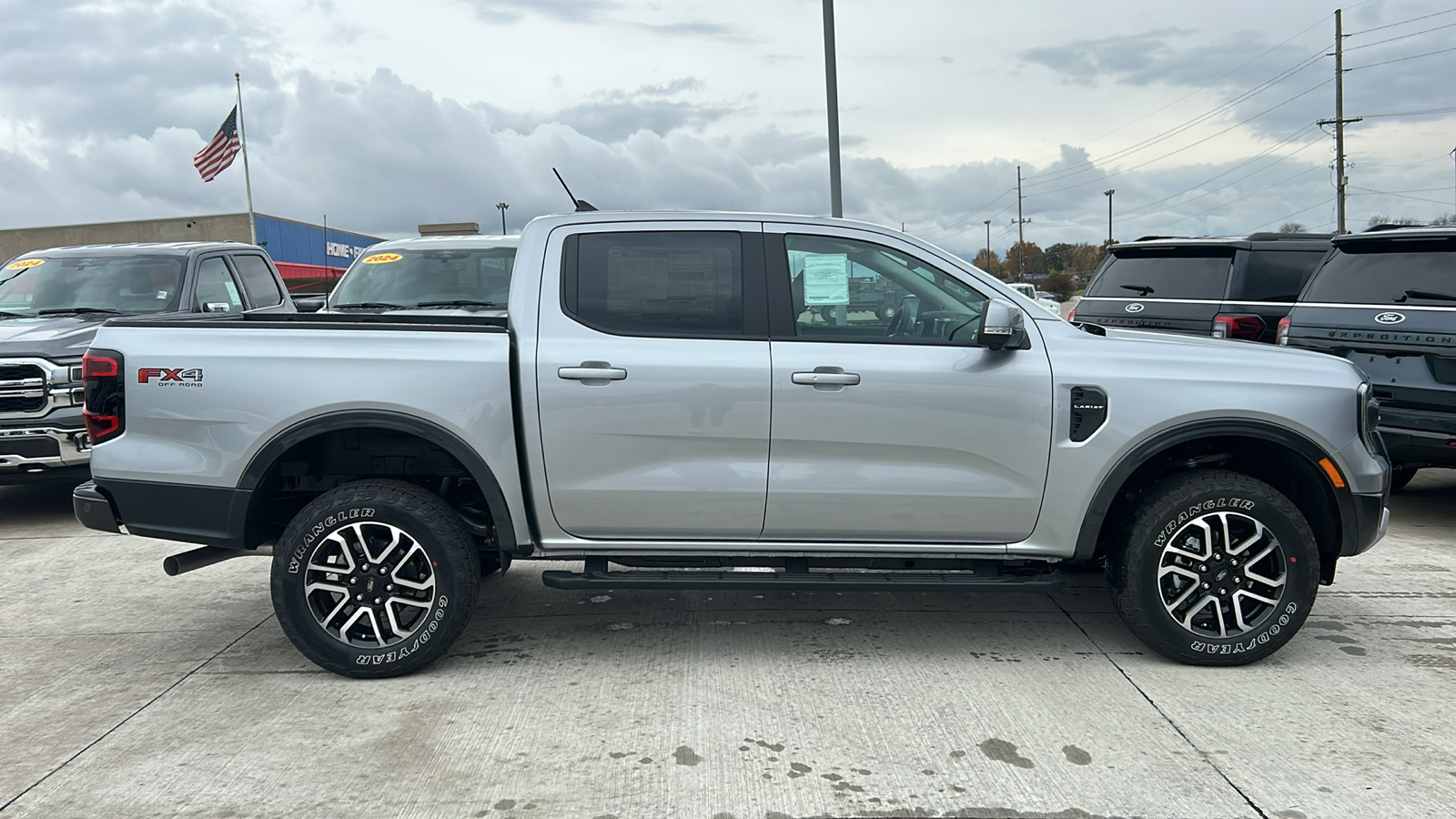 2024 Ford Ranger Lariat 2