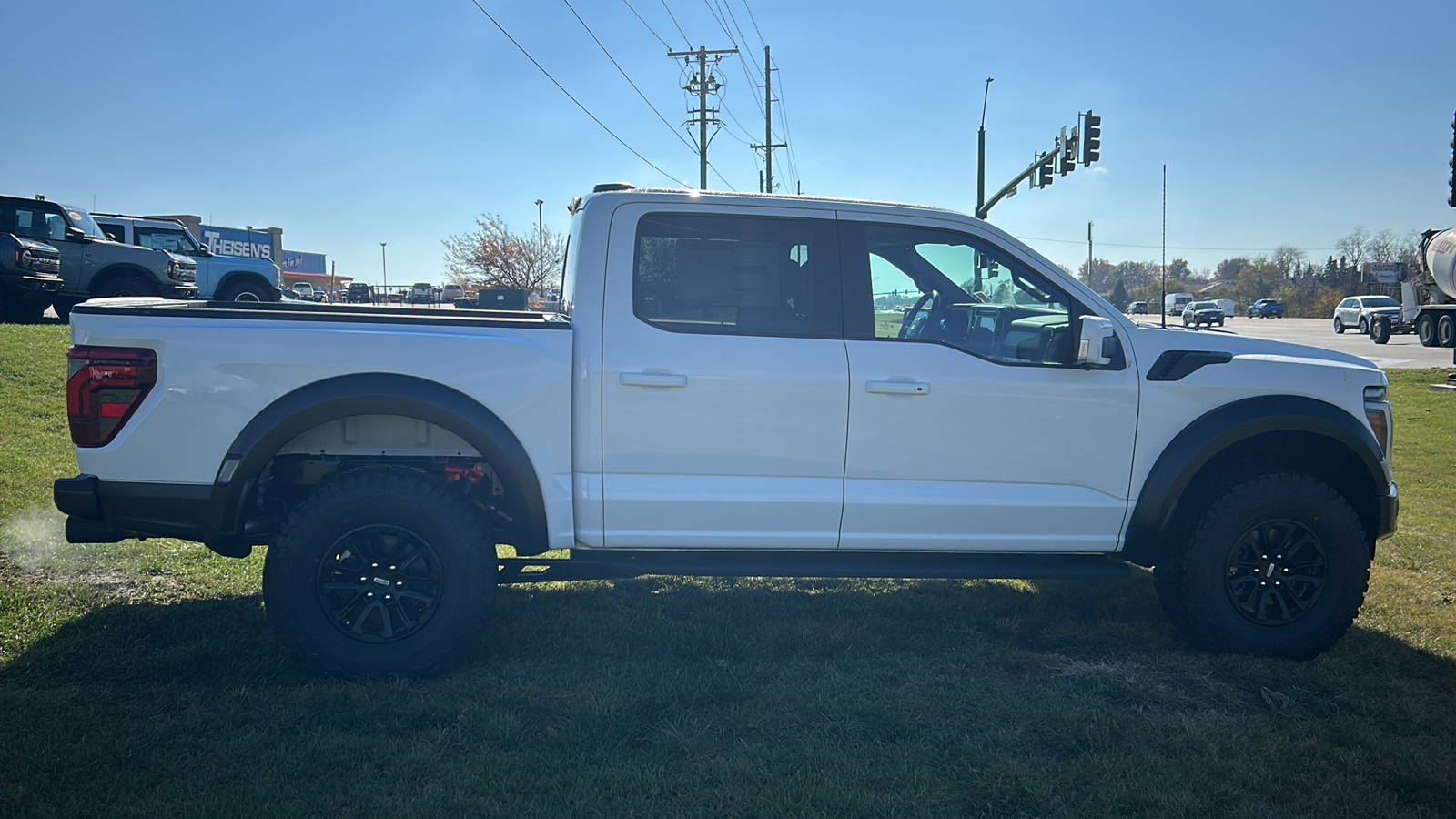 2024 Ford F-150 Raptor 2