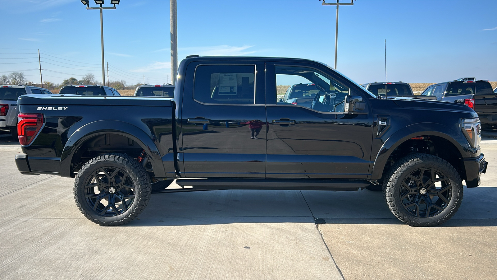 2024 Ford F-150 Lariat 2