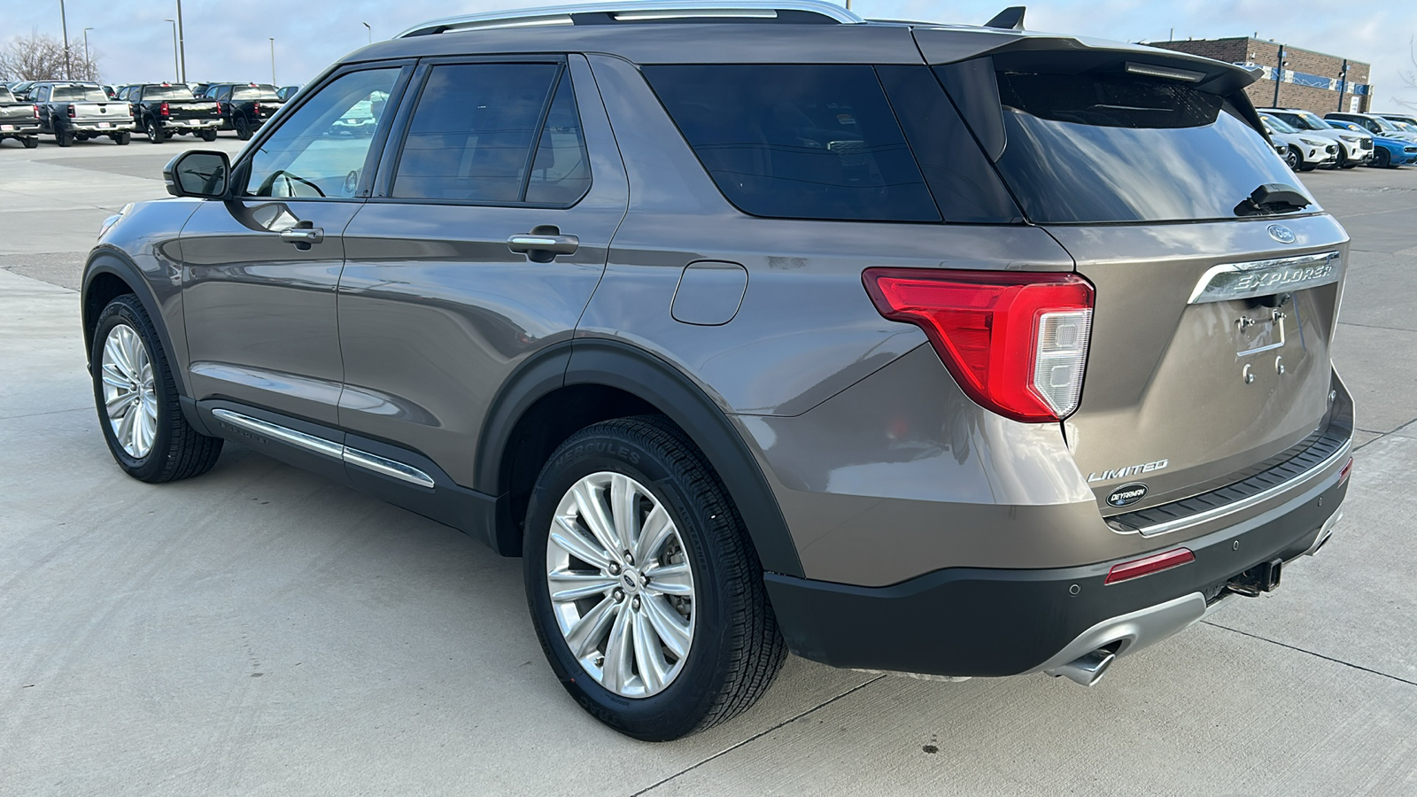 2021 Ford Explorer Limited 5