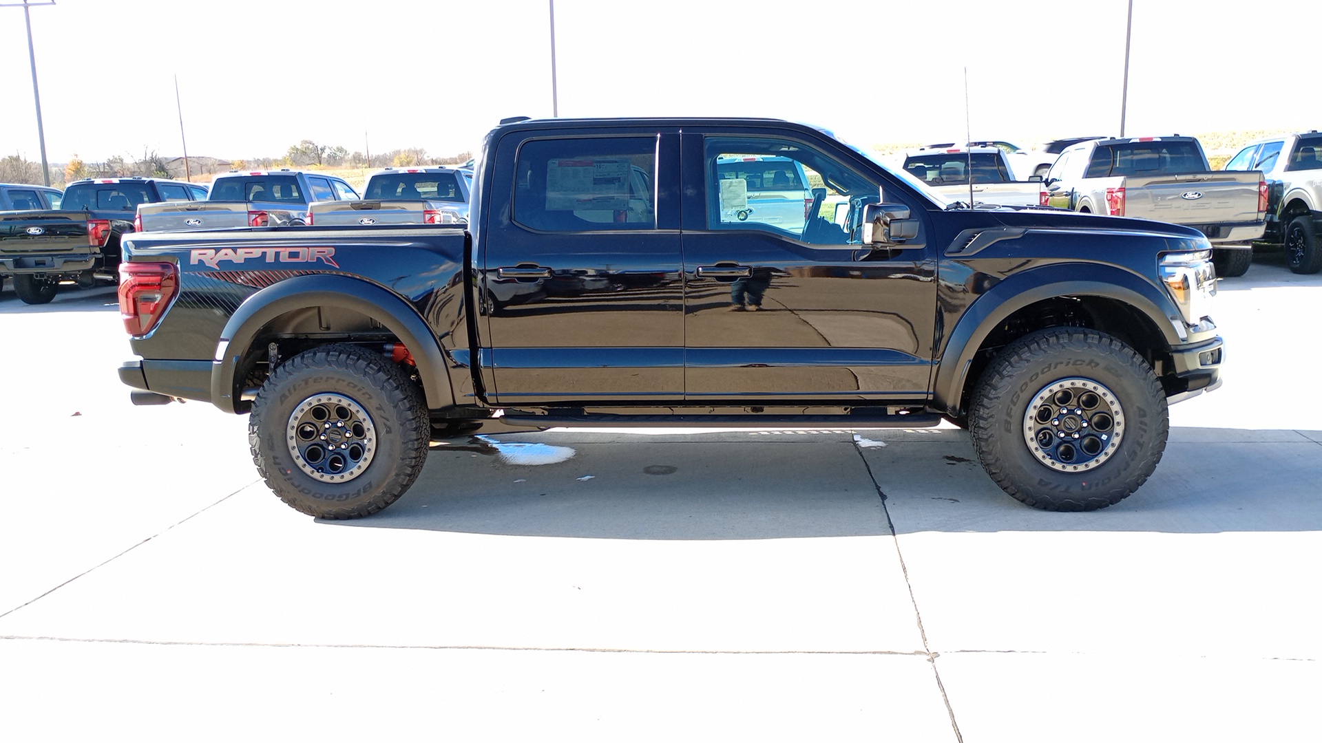 2024 Ford F-150 Raptor 2