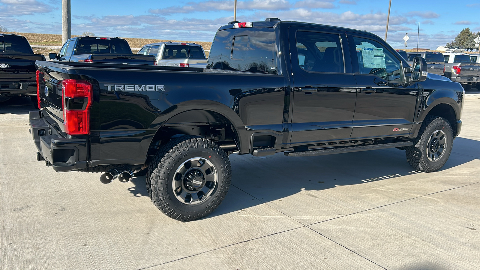 2024 Ford F-350SD Lariat 3