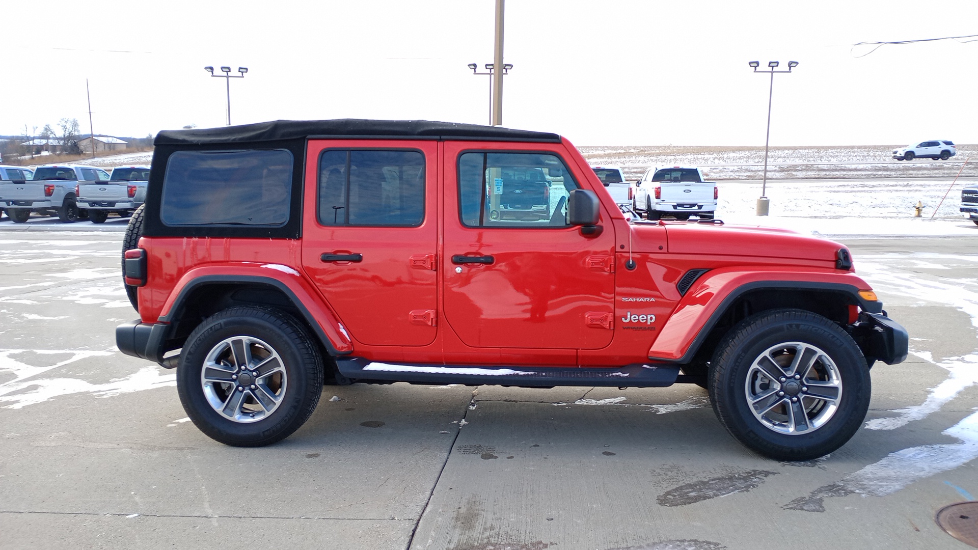 2018 Jeep Wrangler Unlimited Sahara 2