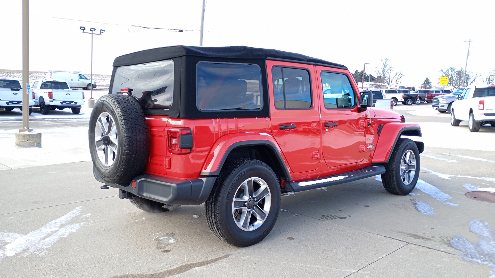 2018 Jeep Wrangler Unlimited Sahara 3