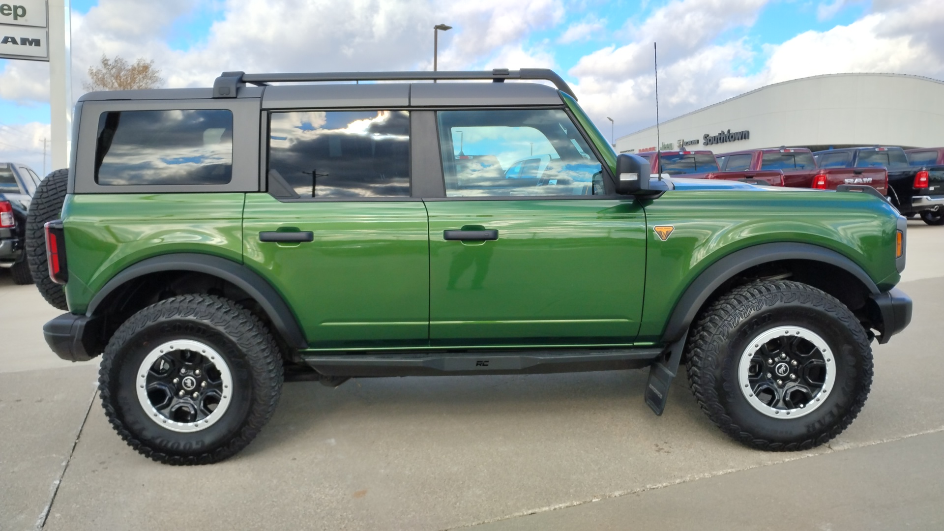 2023 Ford Bronco Badlands 2