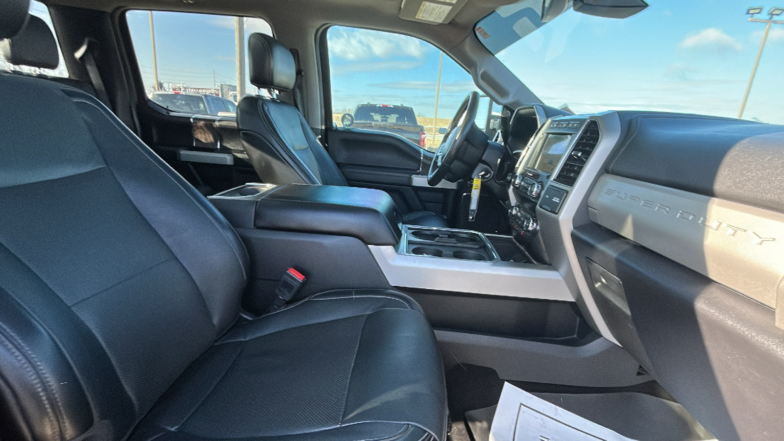 2019 Ford F-350SD Lariat 23