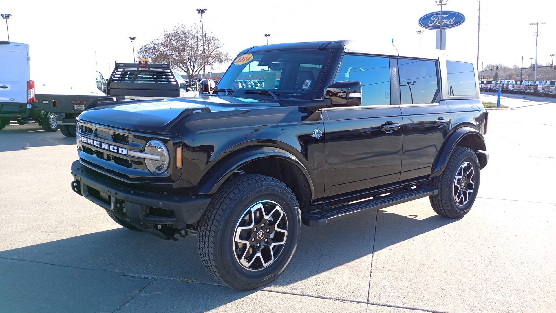 2024 Ford Bronco Outer Banks 7