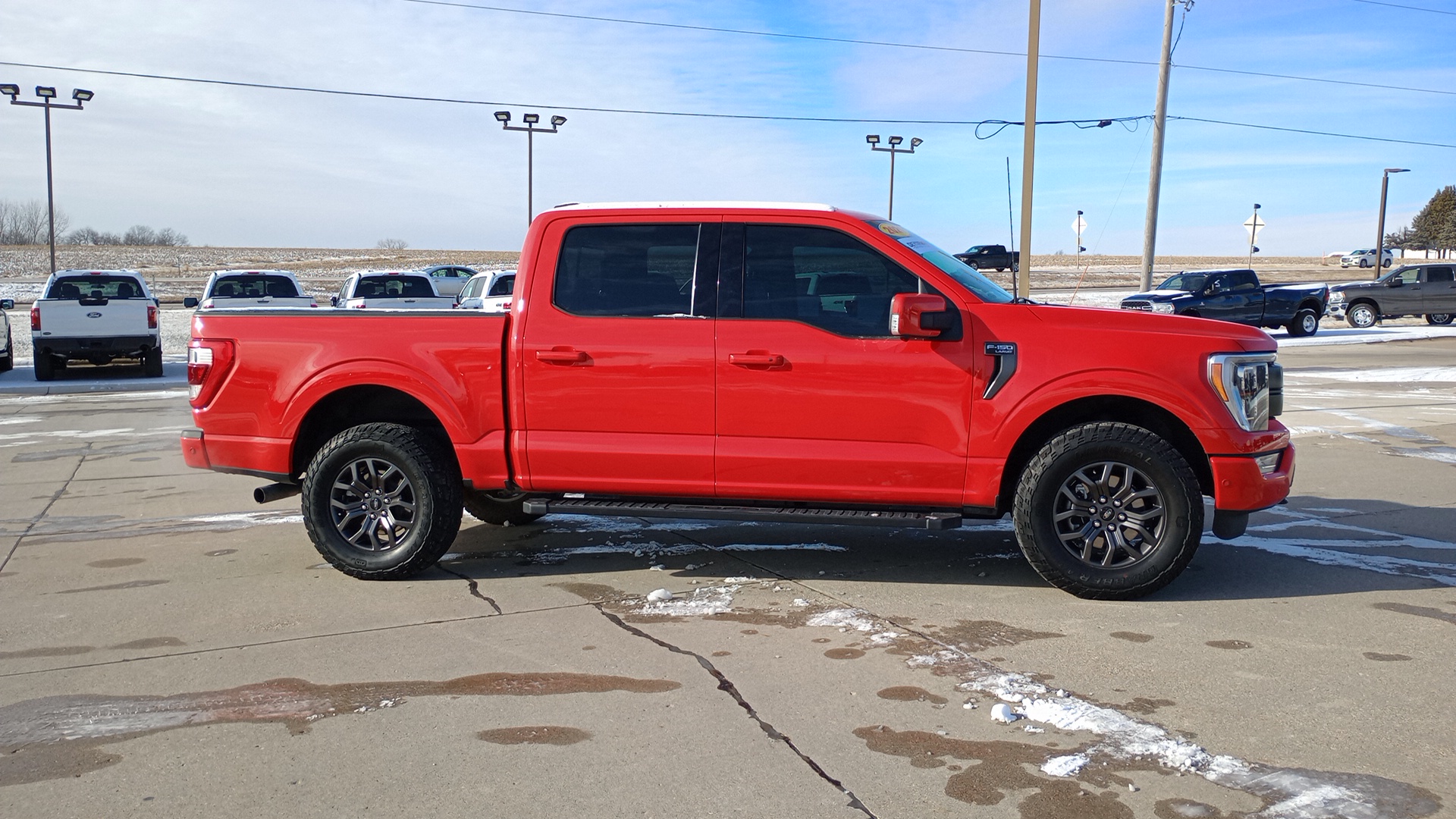 2021 Ford F-150 Lariat 2