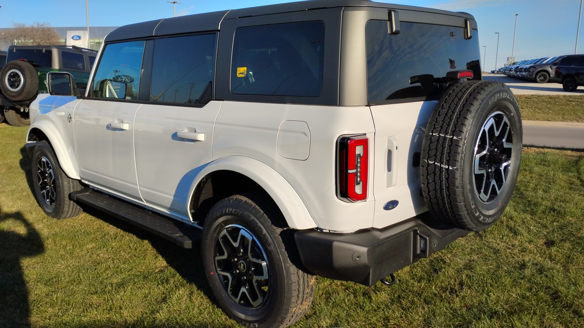 2024 Ford Bronco Outer Banks 5