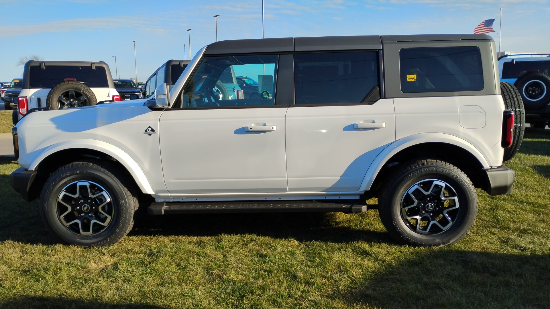 2024 Ford Bronco Outer Banks 6