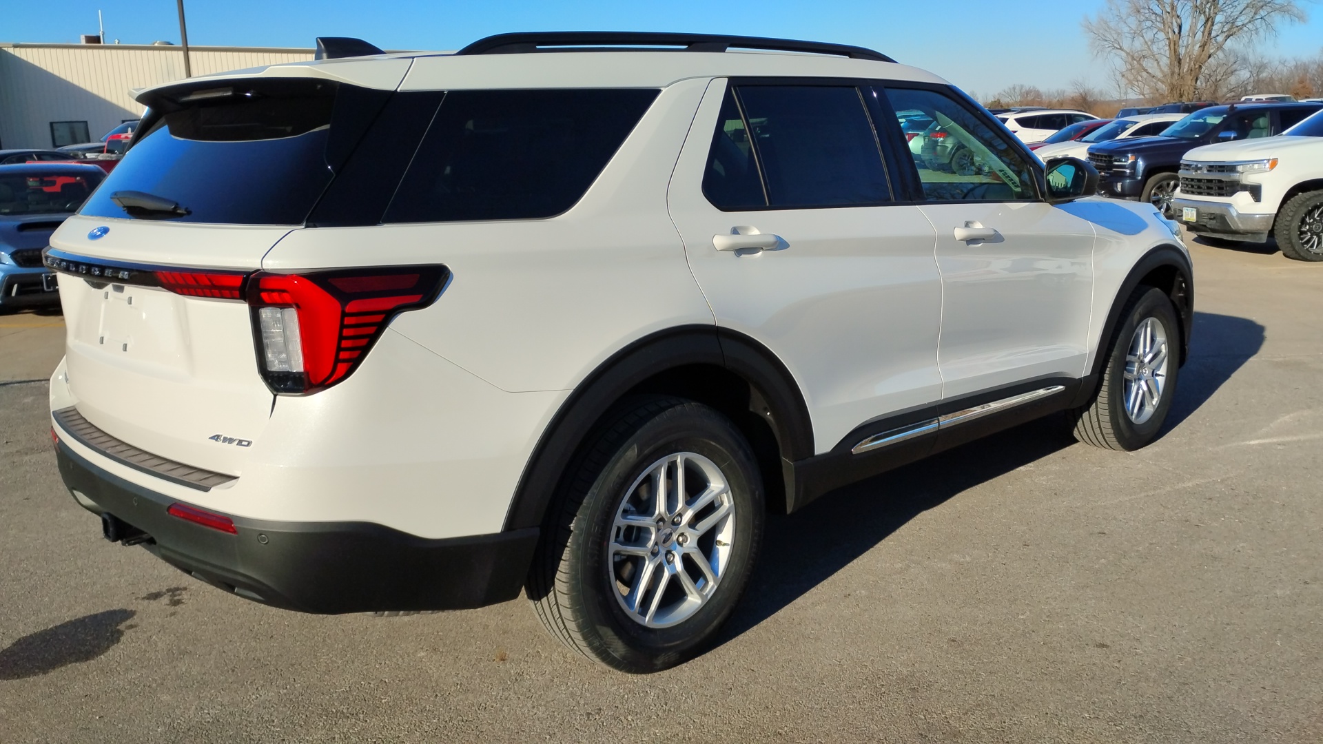 2025 Ford Explorer Active 3