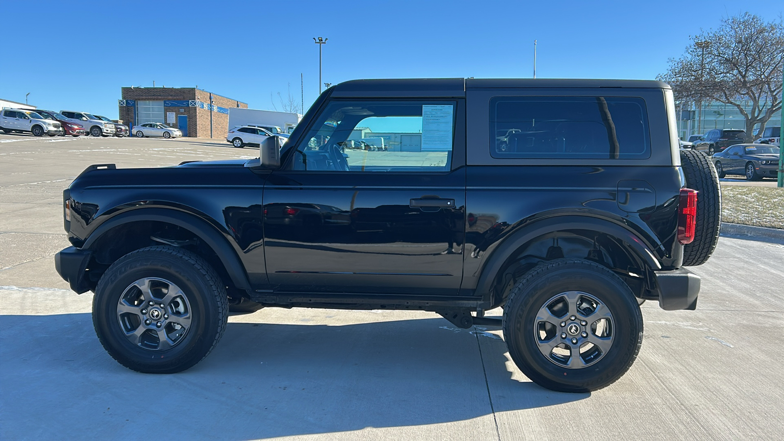 2022 Ford Bronco Base 6