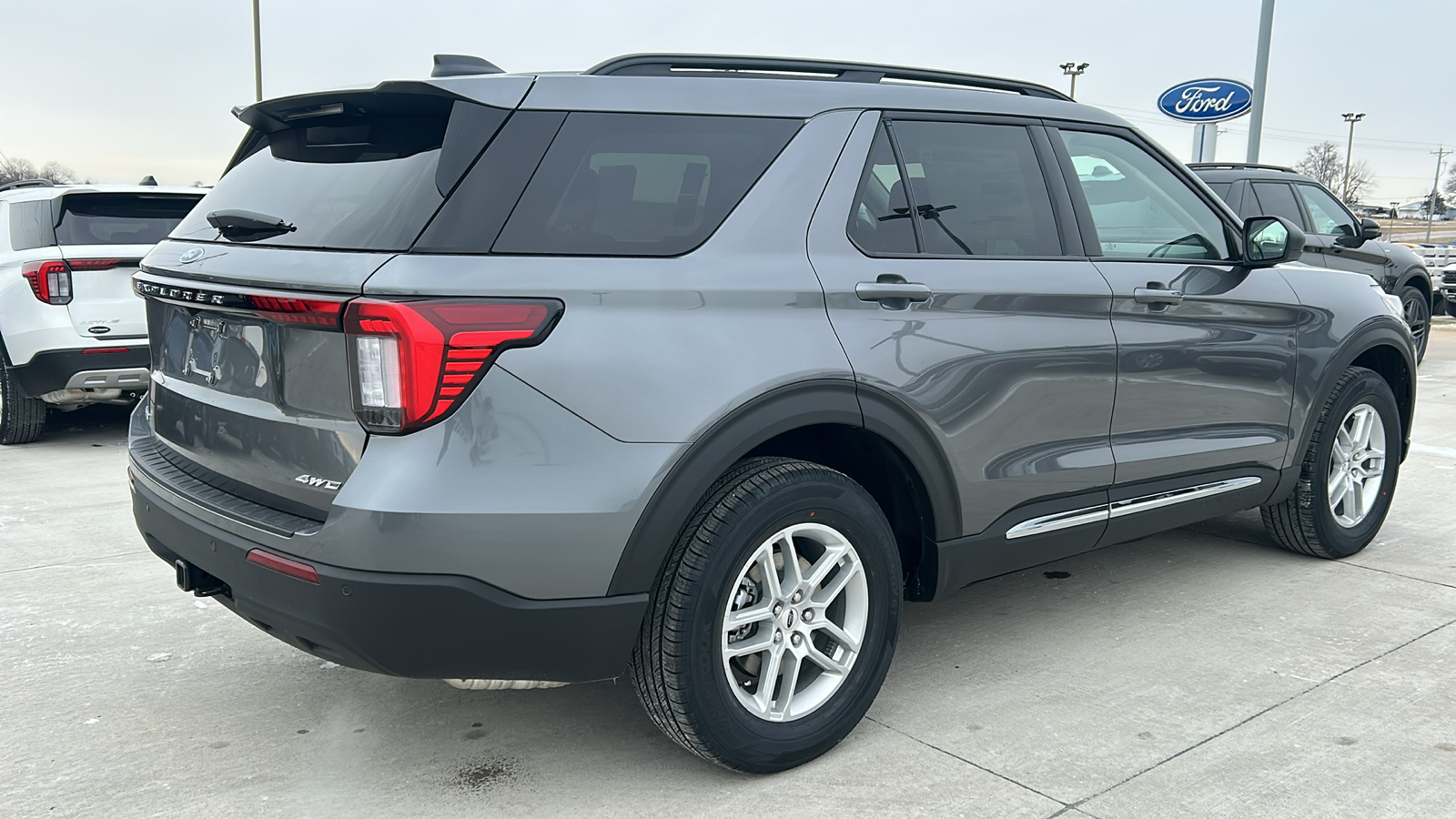 2025 Ford Explorer Active 3